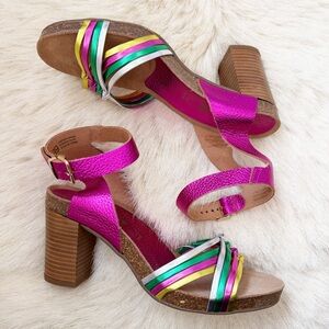 Metallic Fuchsia Multi-Strip Block Heel Sandals - Women